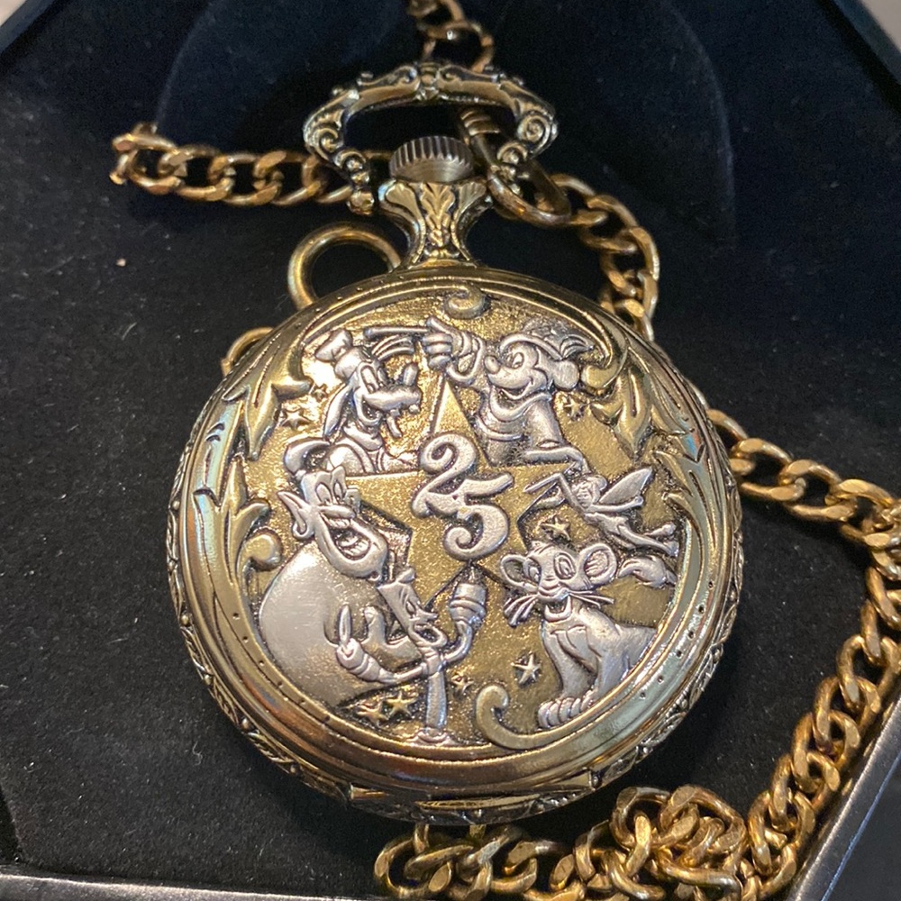 Walt Disney World 25th Anniversary pocket watch w/chain. (142)